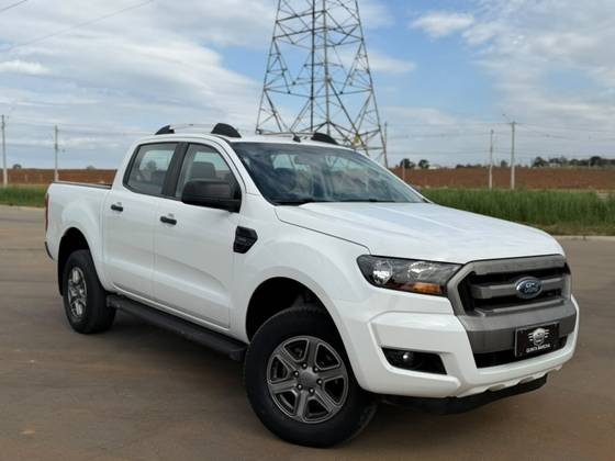 FORD RANGER 2.5 XLS 4X2 CD 16V FLEX 4P MANUAL FORD RANGER 2.5 XLS 4X2 CD 16V FLEX 4P MANUAL